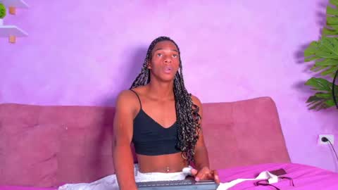 Raven kisses online show from 04-21-26, 02:45