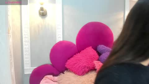 Snapshot of raven_loove chatting on 05-21-26, 08:05 raven_loove online show from 05-21-26, 08:05