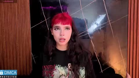 raven_rox_ online show from 12-17-25, 03:01