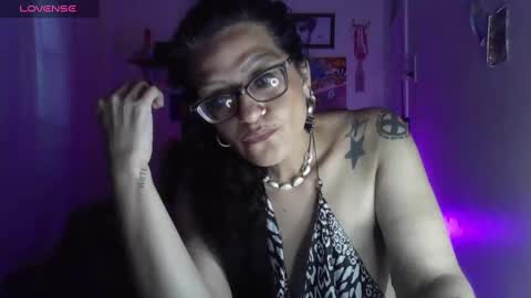 Snapshot of ravenandsin chatting on 01-22-25, 09:10 Raven online show from 01-22-25, 09:10