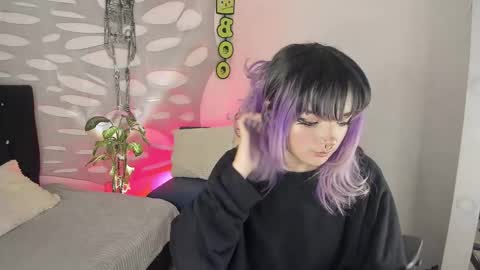 ravencollen online show from 10-19-25, 12:28