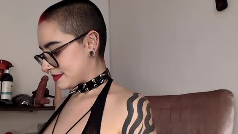 Snapshot of ravendarkness_ chatting on 02-18-25, 09:31 ravendarkness_ online show from 02-18-25, 09:31