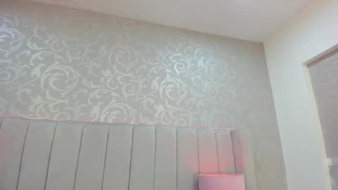 Ravenfox  online show from 03-12-26, 04:18