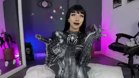 Raven Witch online show from 07-06-26, 07:27