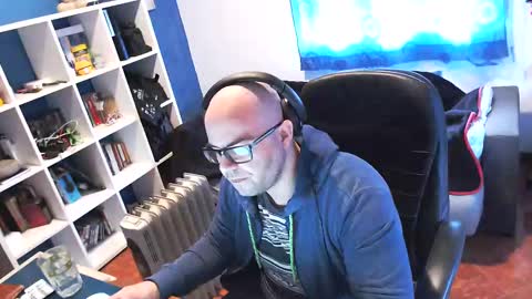 ravingr3d3 online show from 02-19-25, 12:22