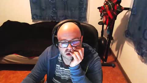 ravingr3d3 online show from 02-19-25, 06:32