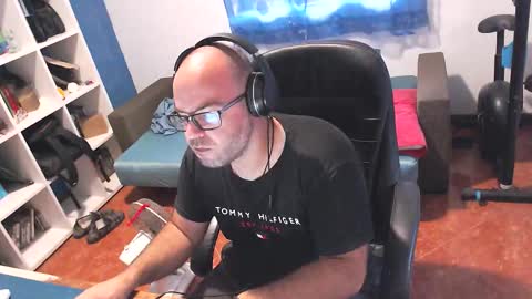 ravingr3d3 online show from 09-10-25, 08:25