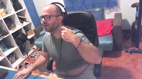 ravingr3d3 online show from 09-18-25, 09:17