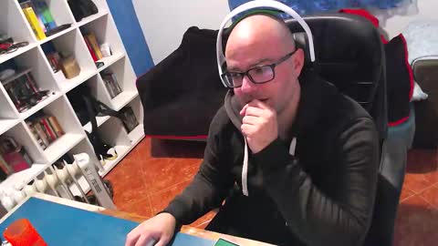 ravingr3d3 online show from 12-17-25, 10:16