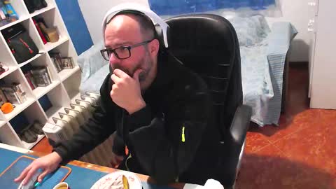 ravingr3d3 online show from 02-15-26, 04:58