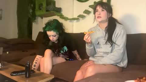 Ravyn and Nyx online show from 05-15-26, 03:35