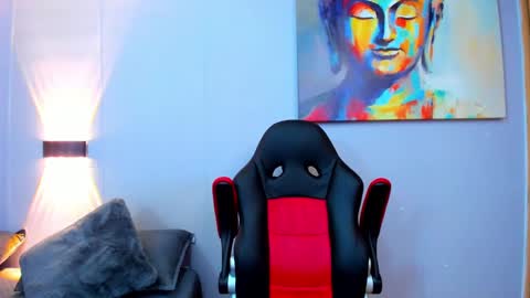 Snapshot of rawmathews chatting on 02-12-25, 01:27 rawmathews online show from 02-12-25, 01:27