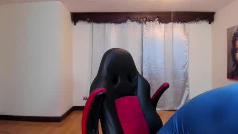 Snapshot of rawmathews chatting on 09-17-25, 10:55 rawmathews online show from 09-17-25, 10:55