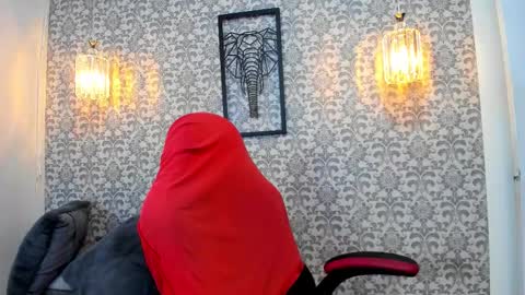 Snapshot of rawmathews chatting on 10-18-25, 09:26 rawmathews online show from 10-18-25, 09:26