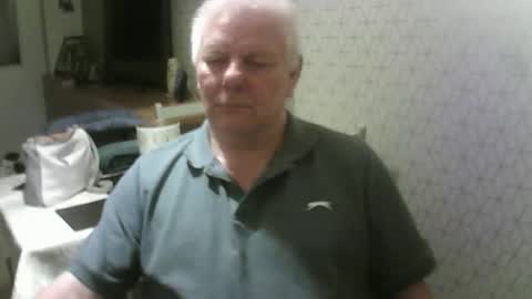 Snapshot of ray47 chatting on 10-01-25, 10:27 ray47 online show from 10-01-25, 10:27