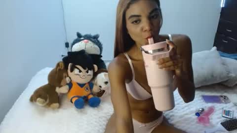 Snapshot of raya_velvet chatting on 07-18-26, 11:19 raya_velvet online show from 07-18-26, 11:19