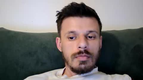 Snapshot of rayann27 chatting on 05-26-26, 09:33 rayan online show from 05-26-26, 09:33
