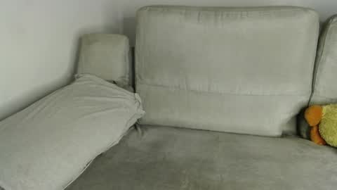Snapshot of raycatt chatting on 04-27-26, 10:46 Ray online show from 04-27-26, 10:46