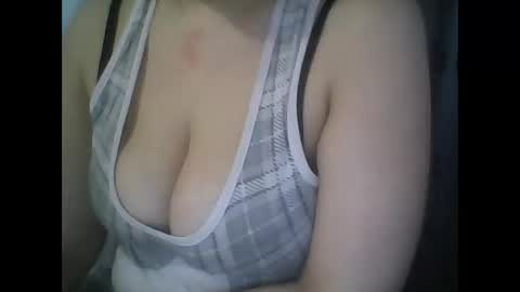 Snapshot of rayday_ chatting on 03-05-25, 09:16 rayday_ online show from 03-05-25, 09:16