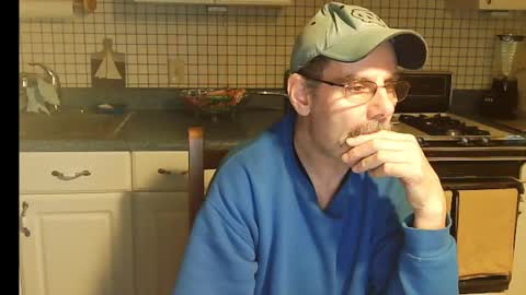 Ray online show from 12-17-24, 10:01