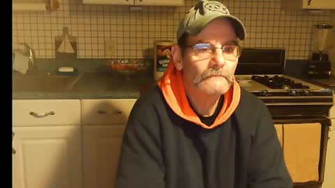 Ray online show from 12-25-24, 08:40