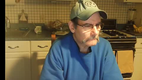 Ray online show from 02-12-25, 10:24