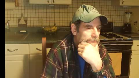 Ray online show from 03-10-25, 05:43