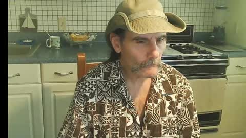 Ray online show from 10-01-25, 07:09