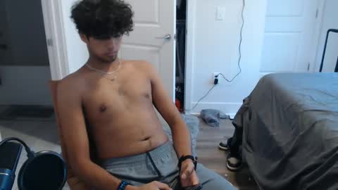 Snapshot of raymondg8596 chatting on 10-02-25, 06:48 raymondg8596 online show from 10-02-25, 06:48