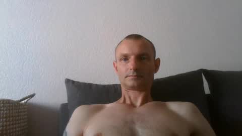 Snapshot of raynxxx335946 chatting on 07-15-26, 05:34 raynxxx335946 online show from 07-15-26, 05:34