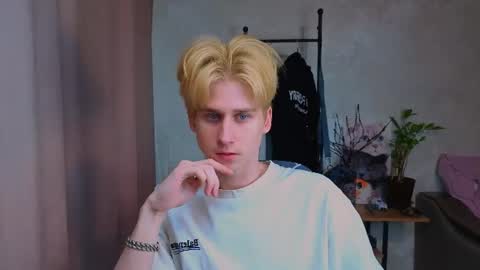 Snapshot of rayondovwson chatting on 07-10-26, 03:14 rayondovwson online show from 07-10-26, 03:14