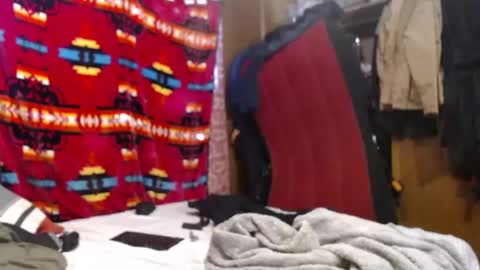 Rayraybaebae online show from 02-16-25, 11:05