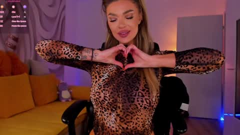 raysalexis19 online show from 01-20-25, 02:46