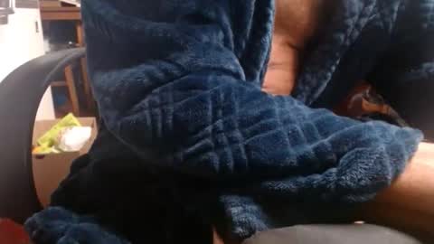 Snapshot of raysmith77777777 chatting on 12-14-25, 02:11 Ray online show from 12-14-25, 02:11