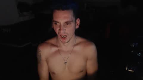 Snapshot of rayzel31 chatting on 10-25-25, 07:52 Rayzel online show from 10-25-25, 07:52