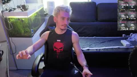 Rayzel online show from 02-09-26, 01:48