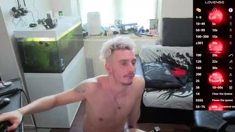 Rayzel online show from 03-05-26, 03:30