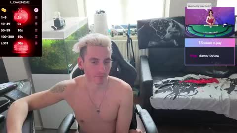 Snapshot of rayzel_white chatting on 05-11-26, 02:45 Rayzel White online show from 05-11-26, 02:45