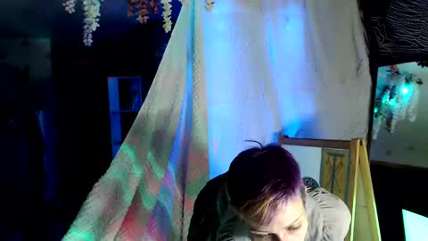 Snapshot of raziel_haze chatting on 01-11-25, 10:18 Yrriel Strife Candy-Demon Caveboy mr. Cringe online show from 01-11-25, 10:18