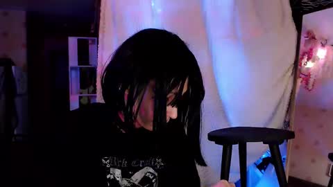 Snapshot of raziel_haze chatting on 01-15-25, 03:18 Yrriel Strife Candy-Demon Caveboy mr. Cringe online show from 01-15-25, 03:18