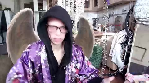 Snapshot of raziel_haze chatting on 01-17-25, 08:56 Yrriel Strife Candy-Demon Caveboy mr. Cringe online show from 01-17-25, 08:56