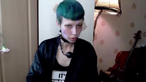 Snapshot of raziel_haze chatting on 02-06-25, 11:10 Yrriel Strife Candy-Demon Caveboy mr. Cringe online show from 02-06-25, 11:10