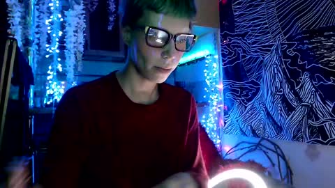Snapshot of raziel_haze chatting on 02-19-25, 05:27 Yrriel Strife Candy-Demon Caveboy mr. Cringe online show from 02-19-25, 05:27
