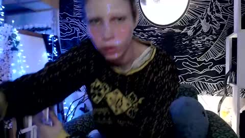 Snapshot of raziel_haze chatting on 02-24-25, 05:22 Yrriel Strife Candy-Demon Caveboy mr. Cringe online show from 02-24-25, 05:22