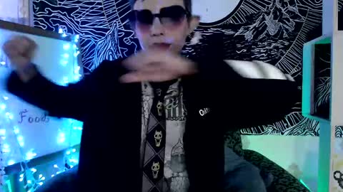 Snapshot of raziel_haze chatting on 03-04-25, 05:32 Yrriel Strife Candy-Demon Caveboy mr. Cringe online show from 03-04-25, 05:32