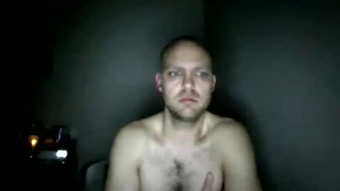 Snapshot of rcelement chatting on 01-09-26, 03:31 Handsome Rob online show from 01-09-26, 03:31