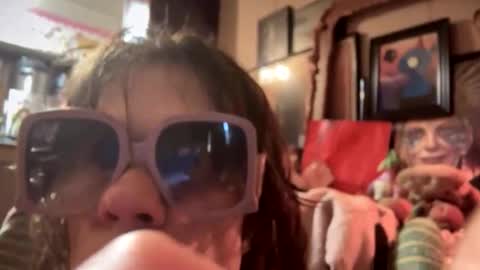 Snapshot of rcherrycola00 chatting on 02-25-26, 04:05 rcherrycola00 online show from 02-25-26, 04:05