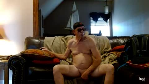 Snapshot of ready4aride2day chatting on 12-16-24, 02:38 ready4aride2day online show from 12-16-24, 02:38