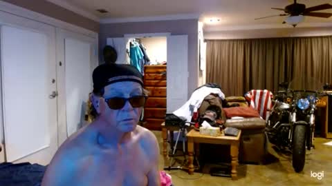 Snapshot of ready4aride2day chatting on 03-16-26, 05:44 ready4aride2day online show from 03-16-26, 05:44