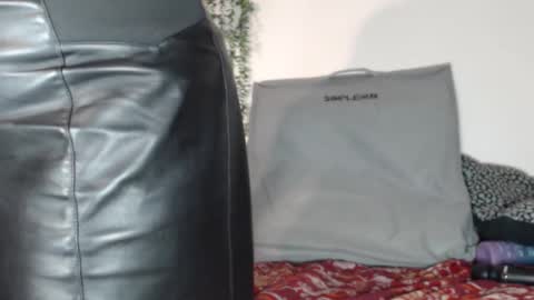 Fannie online show from 03-01-25, 11:04